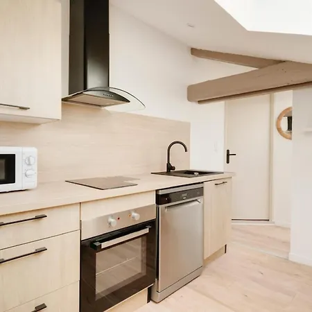 De La Salle Neuf Et Equipe *